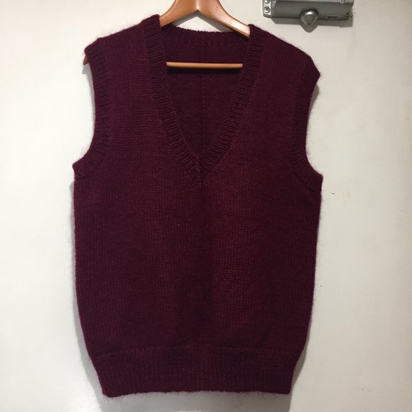VINTAGE HAND KNITTED WOOL VESTS SIZE XL - Picture 2 of 5